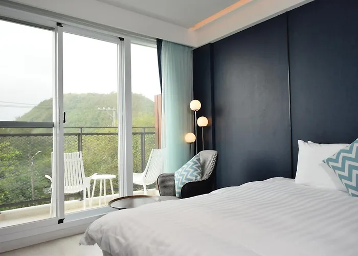 Hotel Hayata Lagom 泊思紅柴居